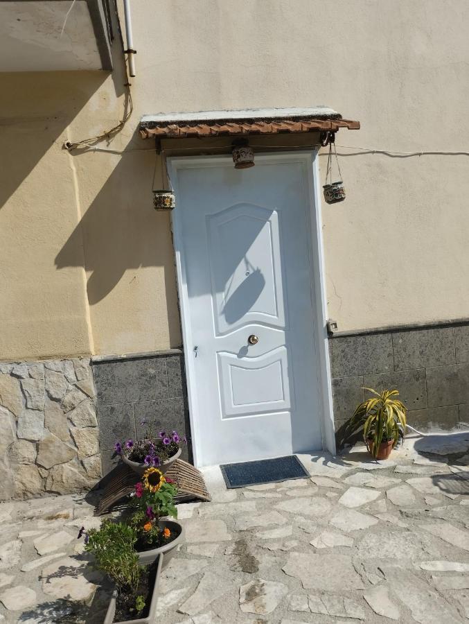 Oasi Hause Villa Castel Volturno Buitenkant foto
